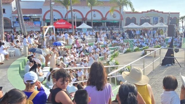Mass Wedding on the malecon yesterday. All types welcome and accepted. Such a beautiful day. 
#weddingday #puertovallarta #mexico