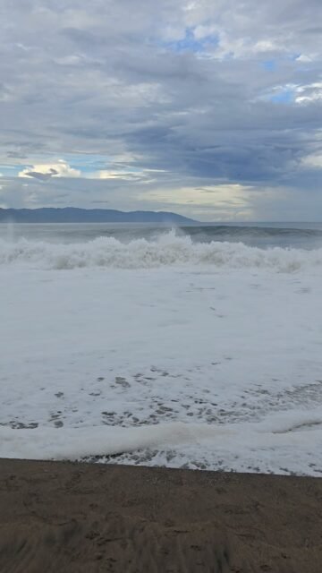 Morning waves. Wish I knew how to surf cause it seems like hurricanes bring some major waves...